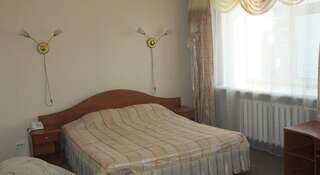 Гостиница Забайкалье Чита Двухместный номер с 1 кроватью или 2 отдельными кроватями-2
